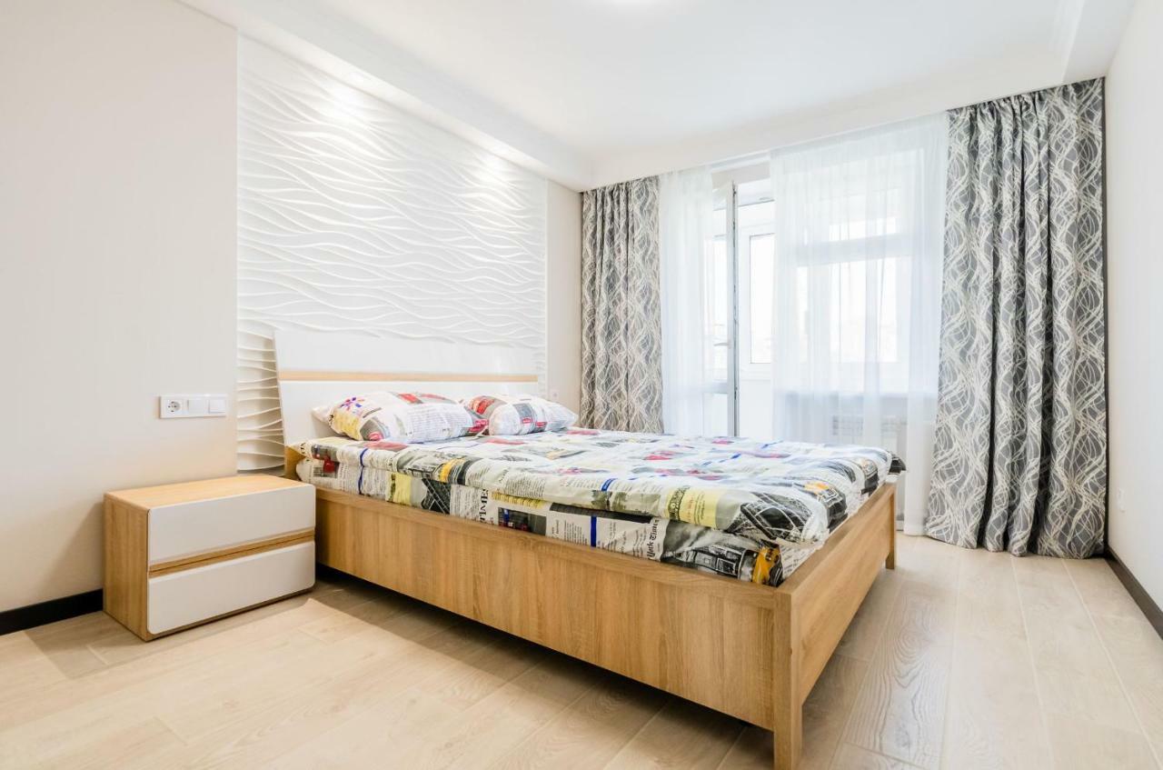 Artal Apartment On Obolonsky Avenue 16A كييف المظهر الخارجي الصورة